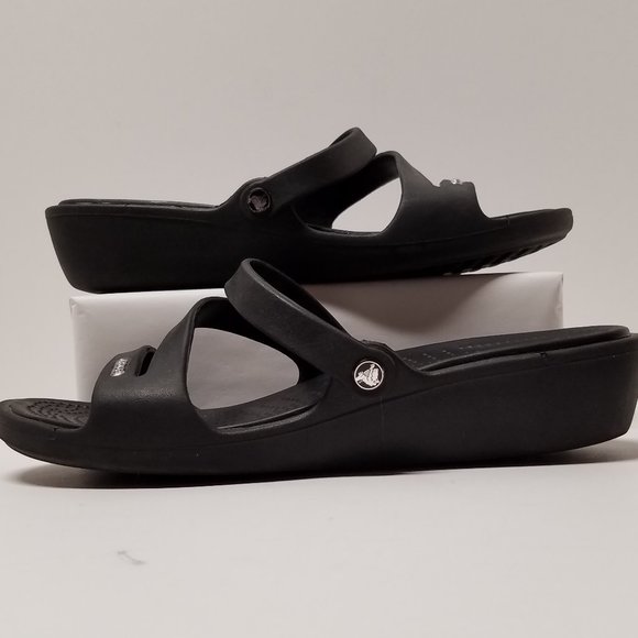 Crocs' Women’s Patricia Sandal - Picture 10 of 13